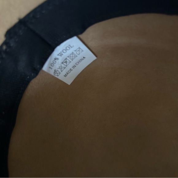 Wool Neutral Hat - Picture 4 of 5